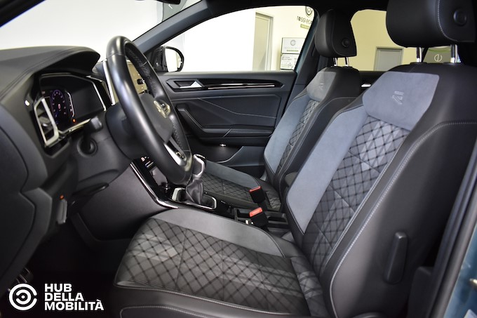 VOLKSWAGEN T-Roc 1.5 TSI ACT Edition Plus R-Line